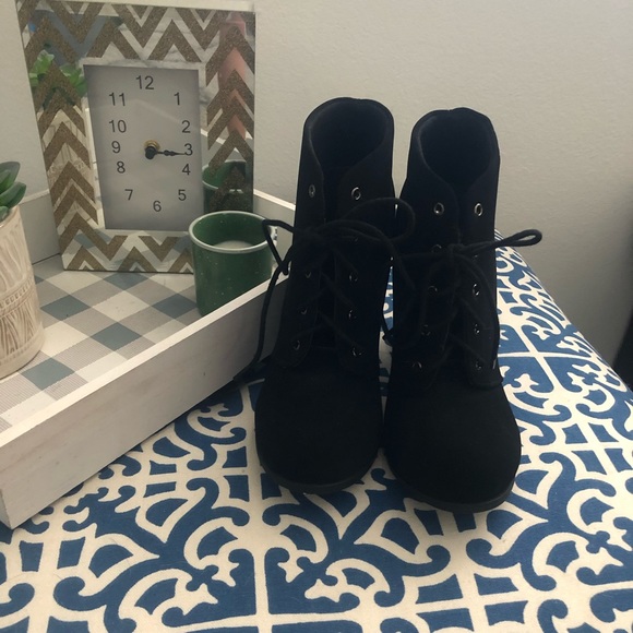 Black Lace-Up Booties - Picture 2 of 7